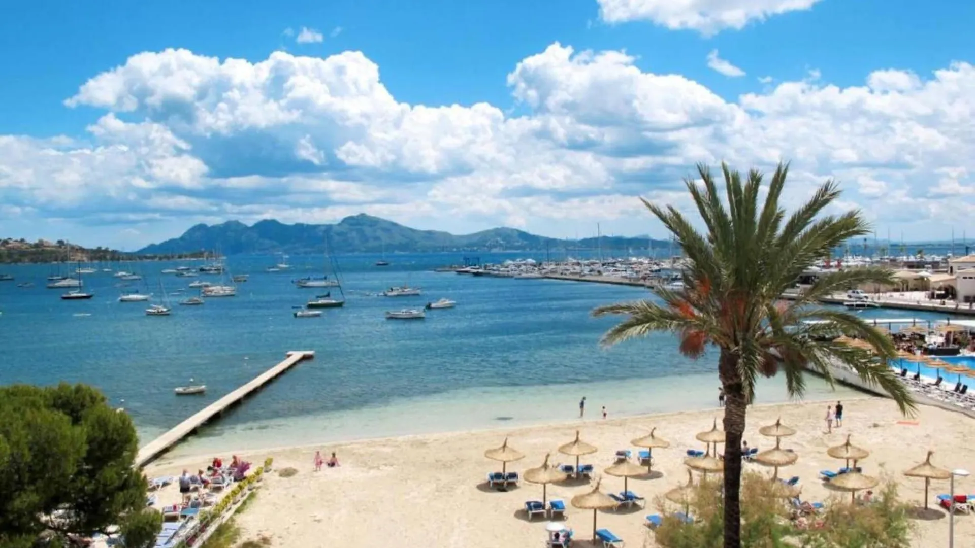 Apartment, 200M From Alcudia Beach شقة الكوذيا